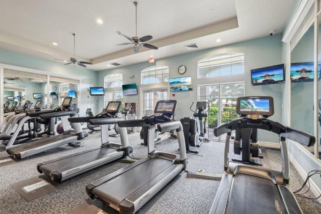 待售: $1,299,000 (5 贝兹, 4 浴室, 3365 平方英尺)