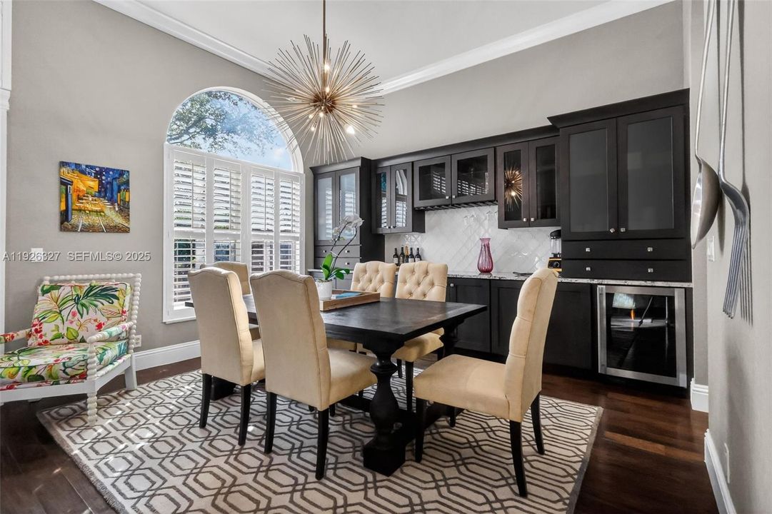 En Venta: $1,299,000 (5 camas, 4 baños, 3365 Pies cuadrados)