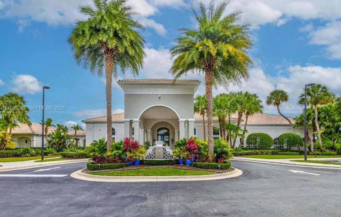 待售: $1,299,000 (5 贝兹, 4 浴室, 3365 平方英尺)