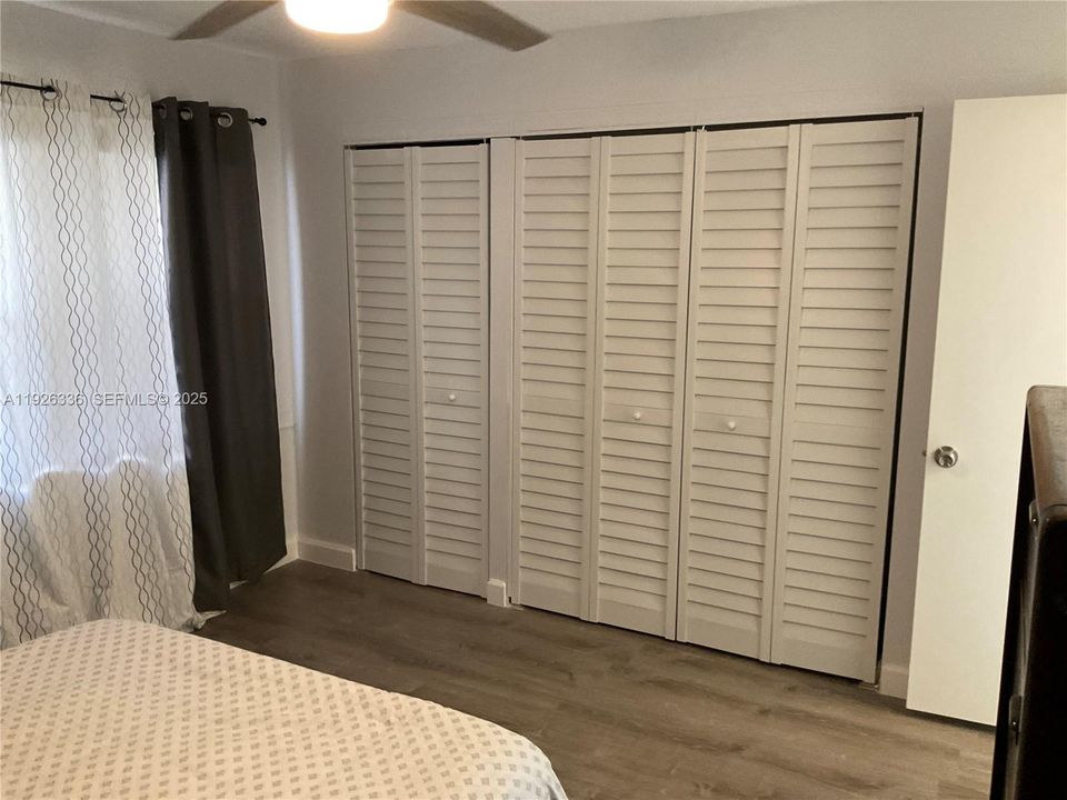 待售: $190,000 (2 贝兹, 2 浴室, 1025 平方英尺)