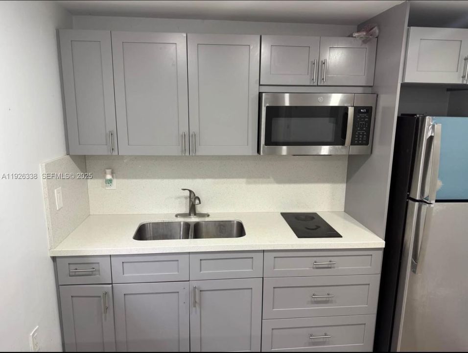 For Rent: $2,000 (2 beds, 1 baths, 0 Square Feet)