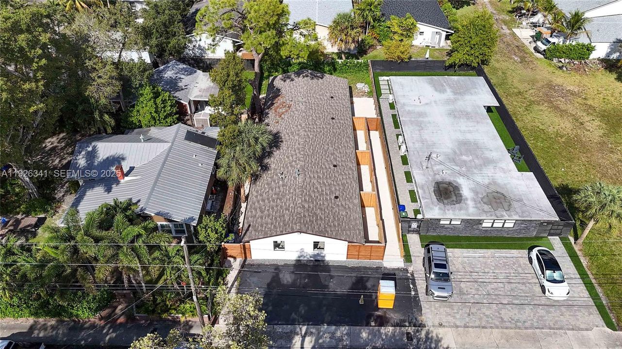 出租: $2,300 (1 贝兹, 1 浴室, 2459 平方英尺)