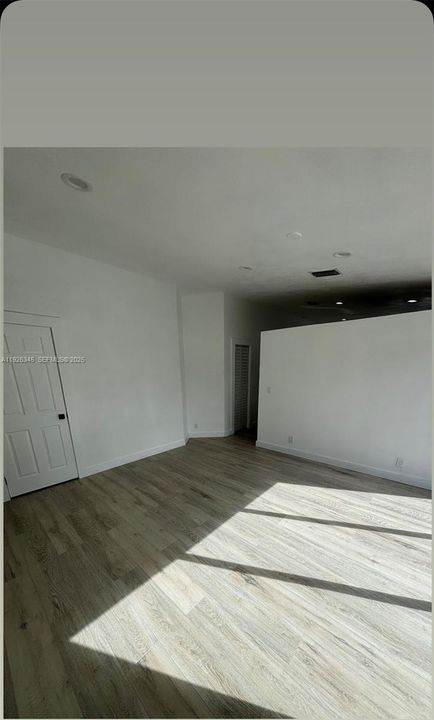 En Venta: $625,000 (4 camas, 2 baños, 1406 Pies cuadrados)