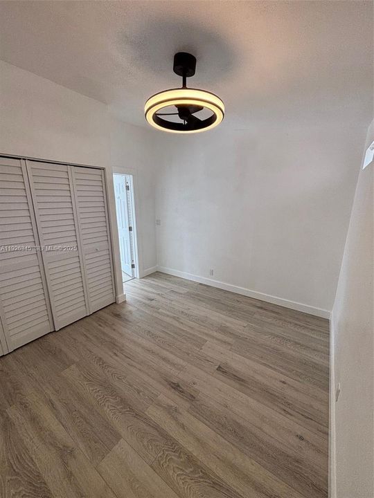 En Venta: $625,000 (4 camas, 2 baños, 1406 Pies cuadrados)