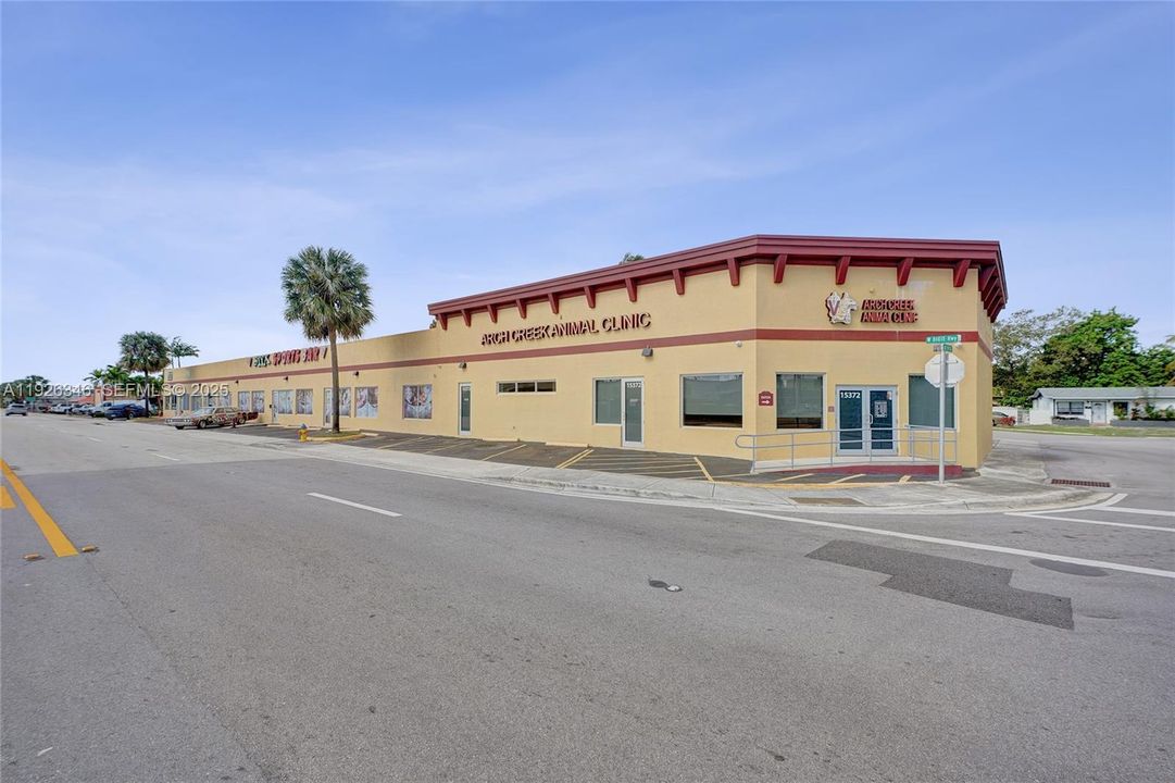 出租: $3,200 (0 贝兹, 0 浴室, 0 平方英尺)