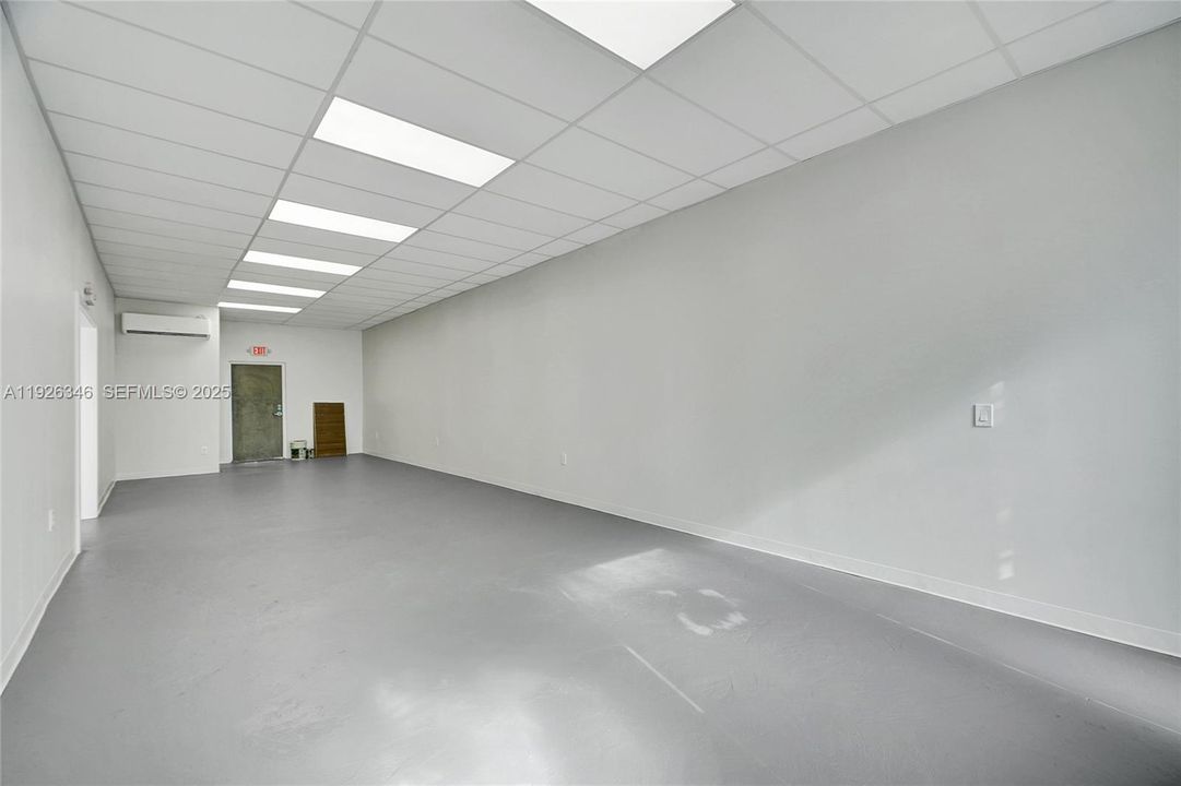 出租: $3,200 (0 贝兹, 0 浴室, 0 平方英尺)