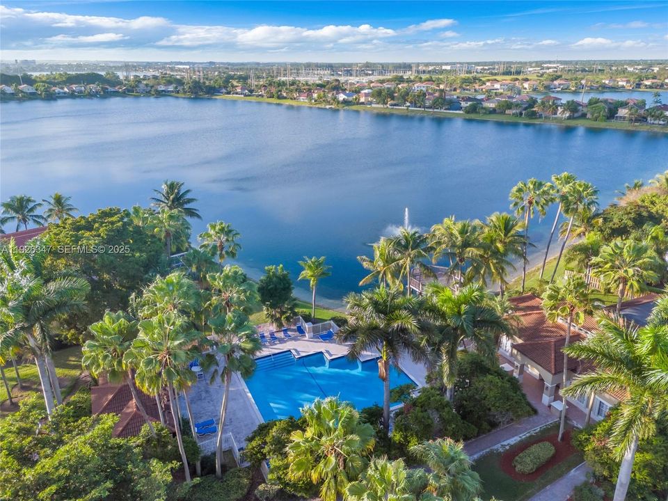 For Sale: $810,000 (4 beds, 2 baths, 1974 Square Feet)