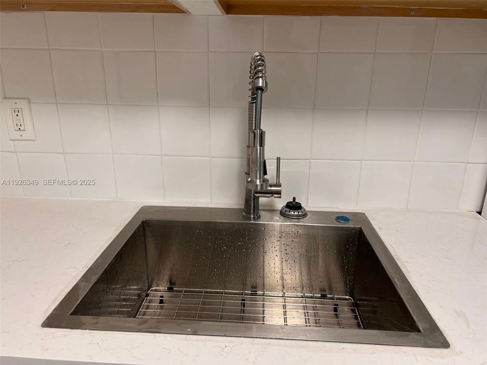 TOP OF THE LINE SINK AND FAUCET