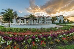 En Venta: $540,000 (4 camas, 2 baños, 1876 Pies cuadrados)