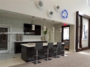 En Venta: $540,000 (4 camas, 2 baños, 1876 Pies cuadrados)