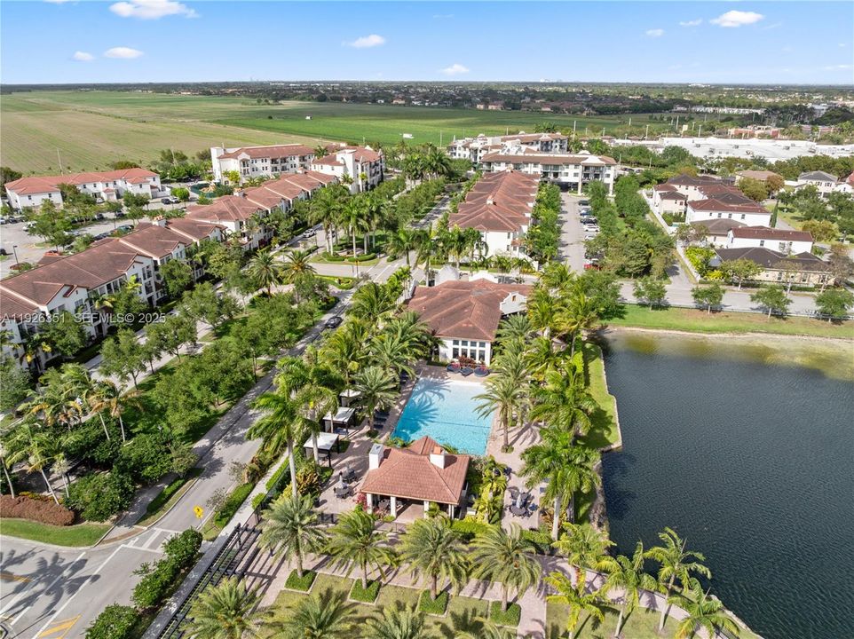 En Venta: $540,000 (4 camas, 2 baños, 1876 Pies cuadrados)