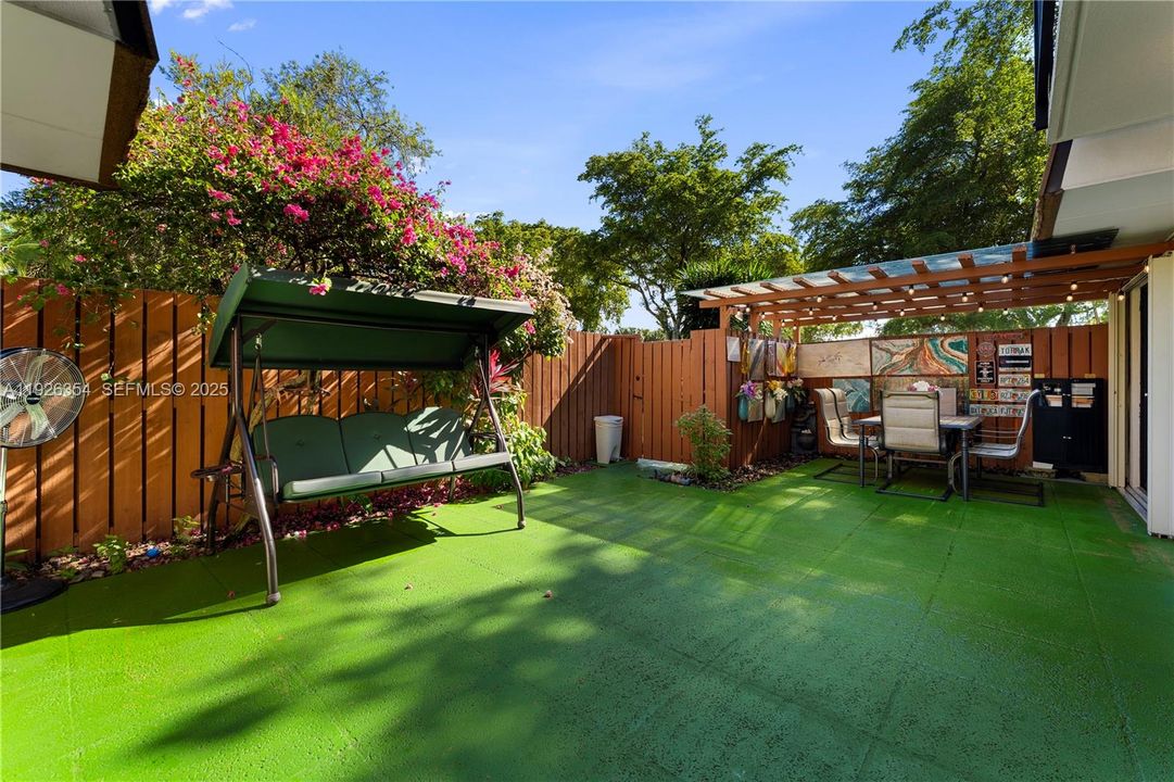 En Venta: $495,000 (3 camas, 2 baños, 1488 Pies cuadrados)