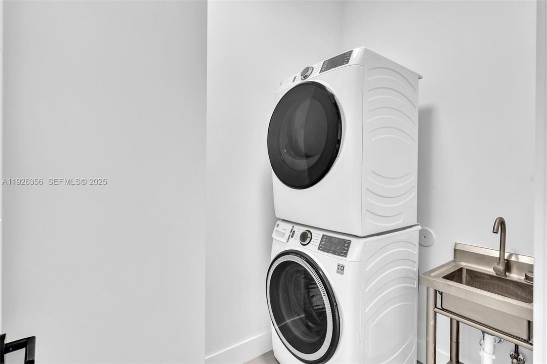 На продажу: $1,595,000 (4 спален, 4 ванн, 2671 Квадратных фут)