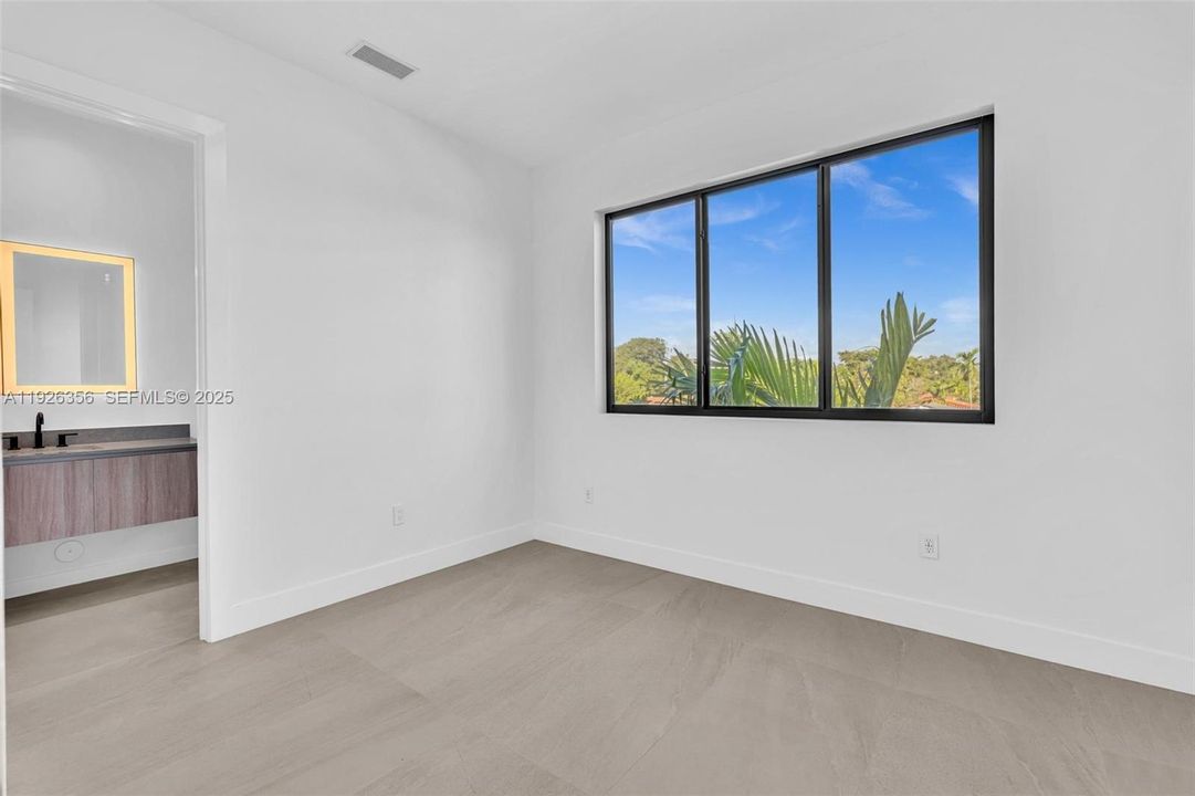 На продажу: $1,595,000 (4 спален, 4 ванн, 2671 Квадратных фут)