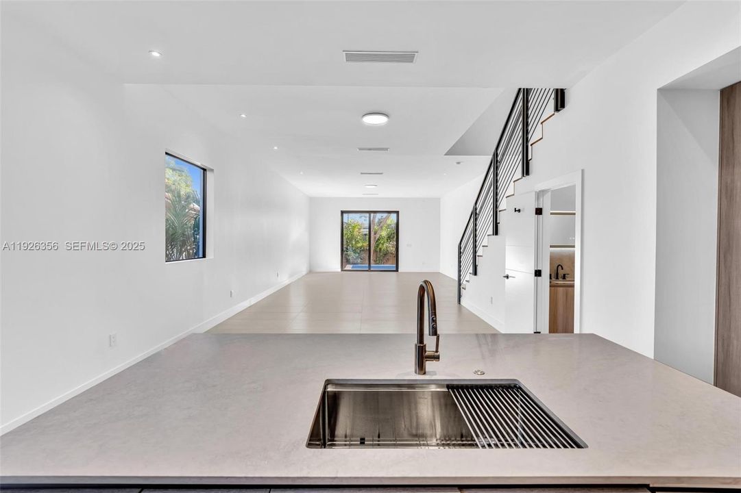 На продажу: $1,595,000 (4 спален, 4 ванн, 2671 Квадратных фут)