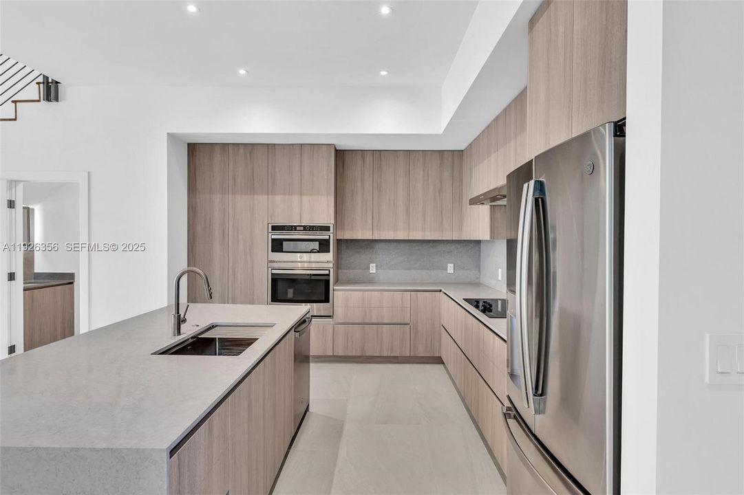 На продажу: $1,595,000 (4 спален, 4 ванн, 2671 Квадратных фут)