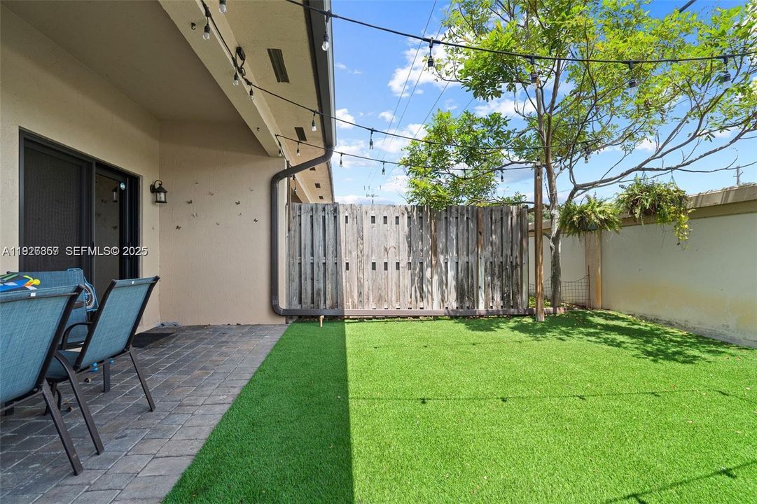For Sale: $550,000 (3 beds, 2 baths, 2054 Square Feet)
