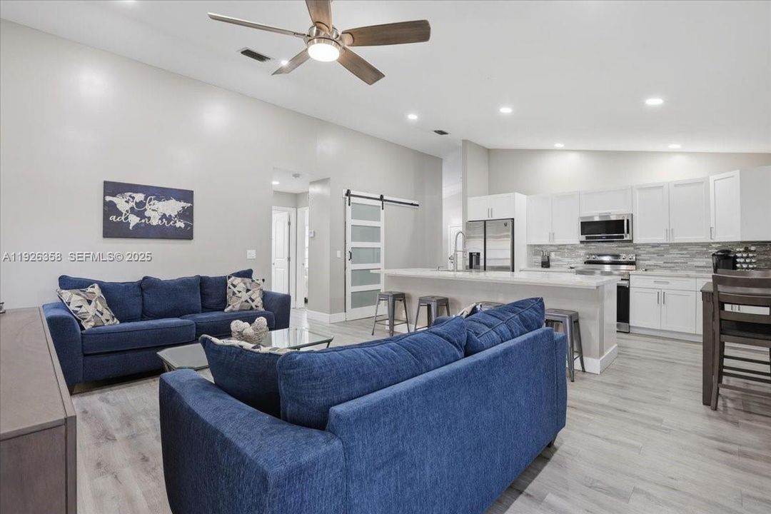 For Sale: $599,000 (3 beds, 2 baths, 1693 Square Feet)