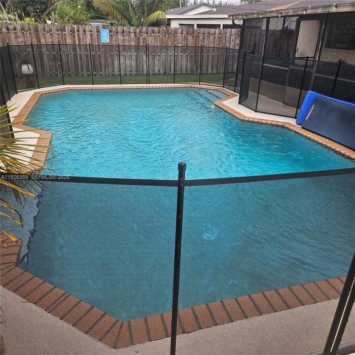 В аренду: $3,600 (3 спален, 2 ванн, 1179 Квадратных фут)