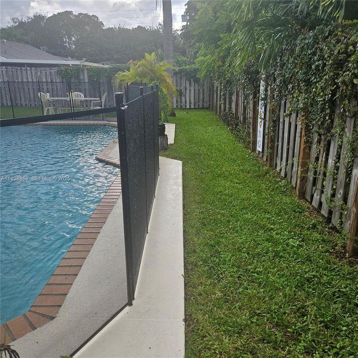 В аренду: $3,600 (3 спален, 2 ванн, 1179 Квадратных фут)