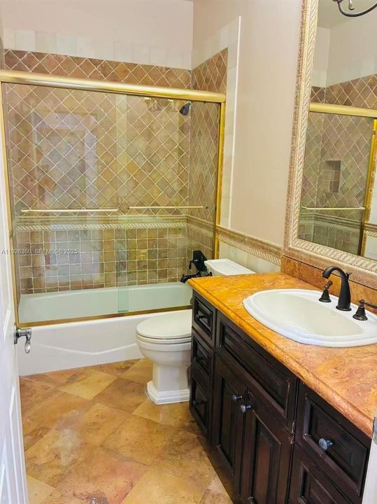 For Rent: $7,300 (5 beds, 4 baths, 3066 Square Feet)