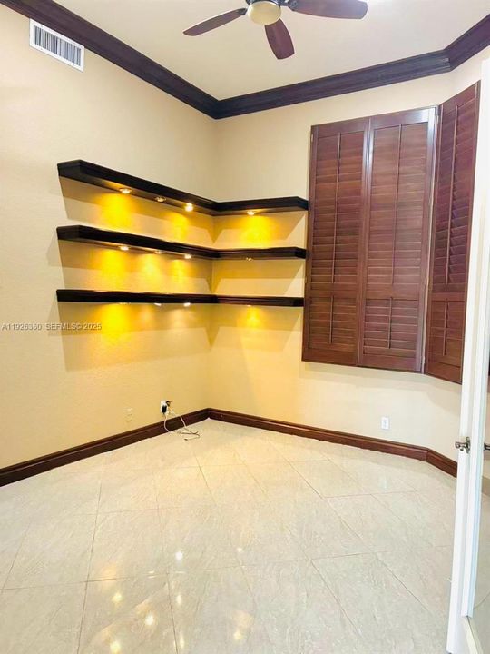 For Rent: $7,300 (5 beds, 4 baths, 3066 Square Feet)