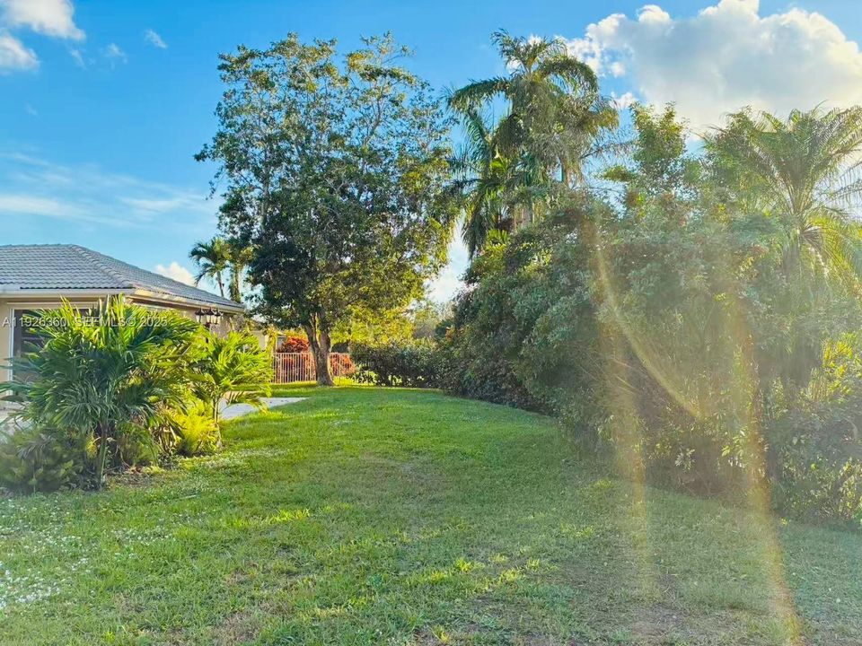 For Rent: $7,300 (5 beds, 4 baths, 3066 Square Feet)