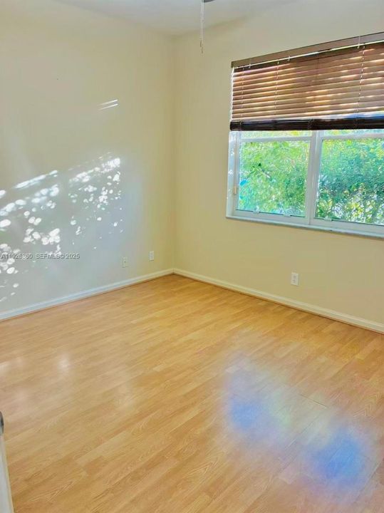 For Rent: $7,300 (5 beds, 4 baths, 3066 Square Feet)