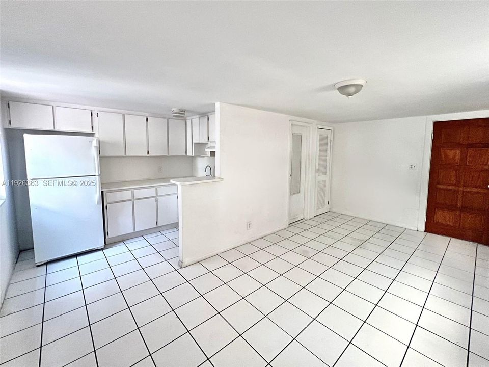 For Rent: $1,500 (1 beds, 1 baths, 600 Square Feet)