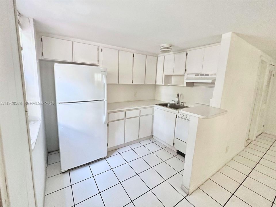 For Rent: $1,500 (1 beds, 1 baths, 600 Square Feet)