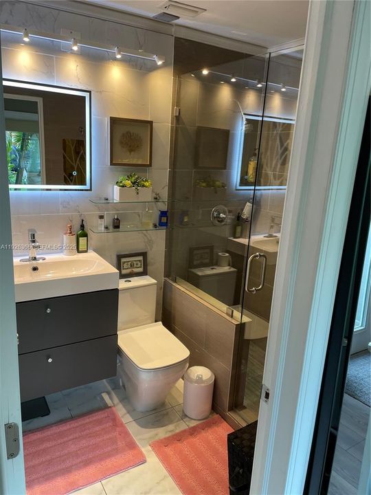 В аренду: $2,200 (1 спален, 2 ванн, 780 Квадратных фут)