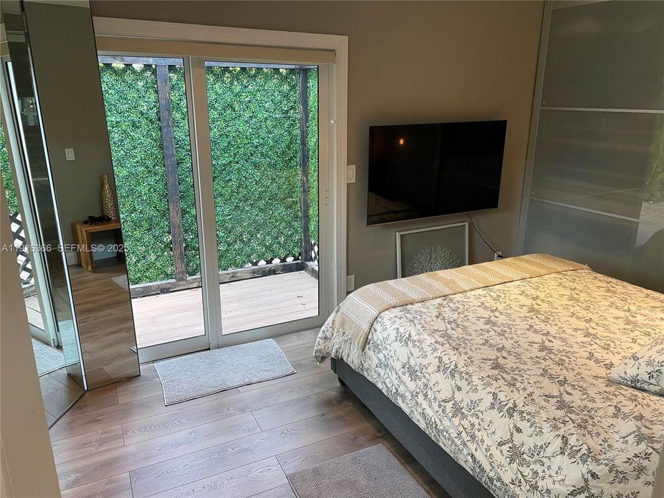 В аренду: $2,200 (1 спален, 2 ванн, 780 Квадратных фут)