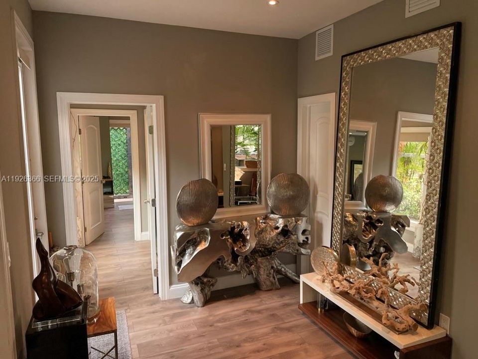 В аренду: $2,200 (1 спален, 2 ванн, 780 Квадратных фут)