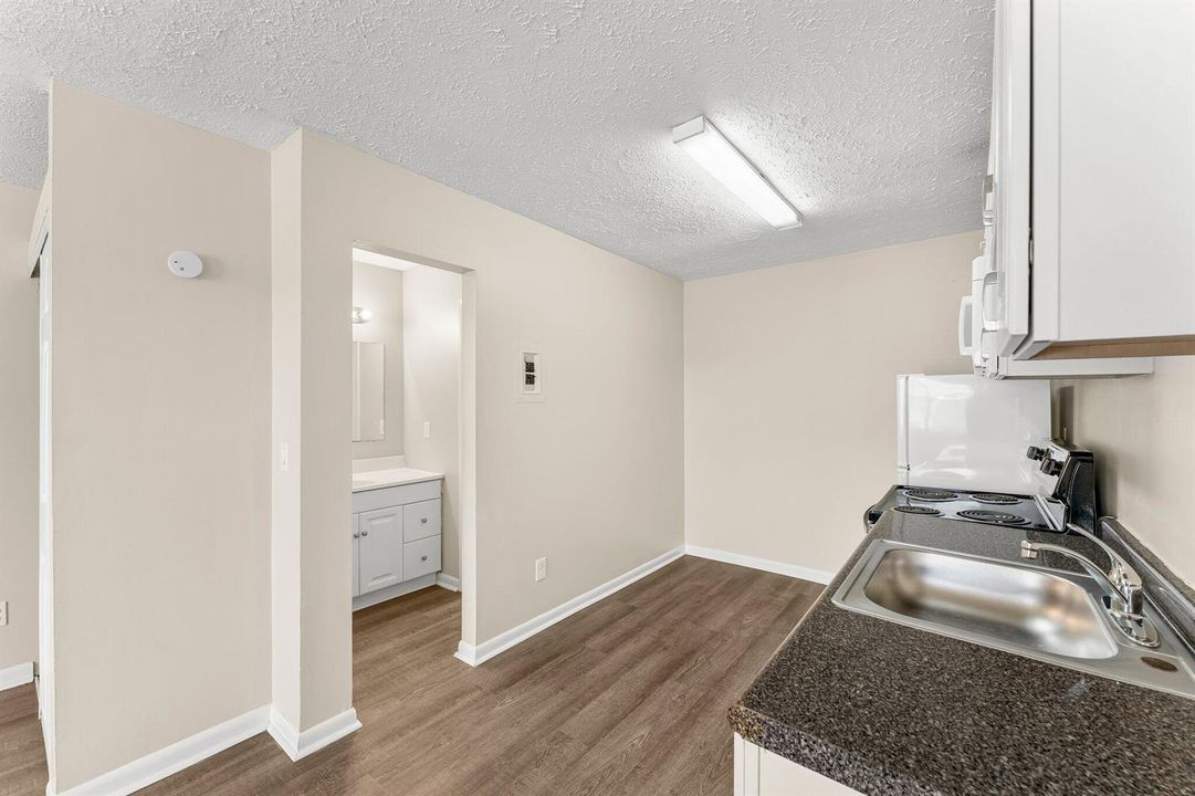 17-web-or-mls-644-w-caladium-cir
