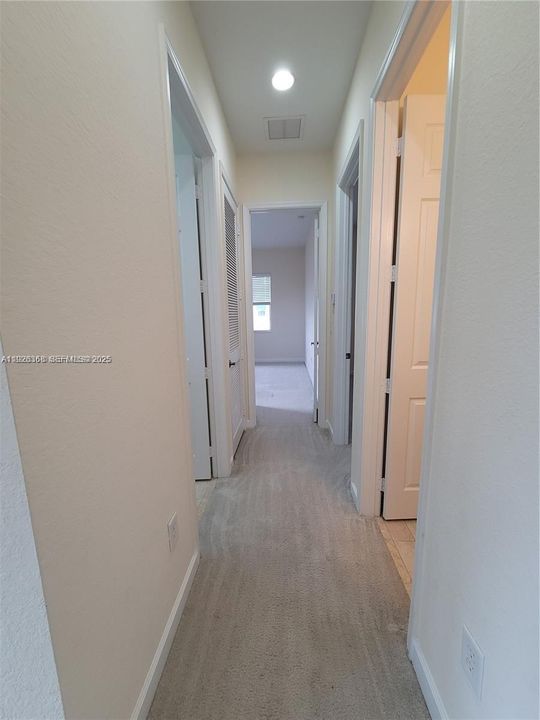 For Rent: $3,100 (3 beds, 2 baths, 2118 Square Feet)