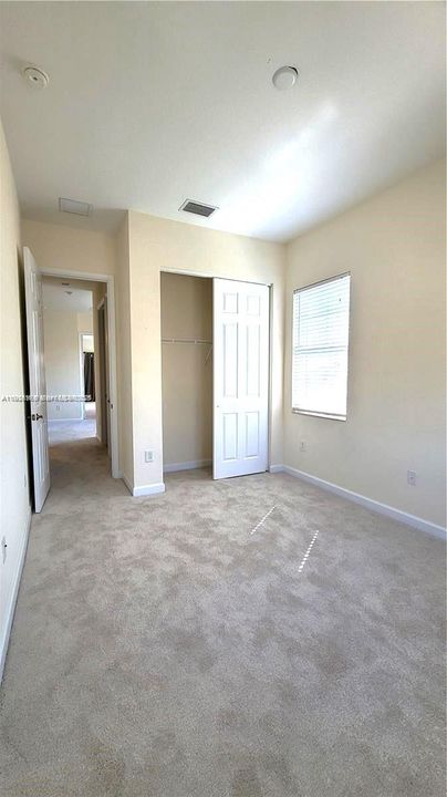 For Rent: $3,100 (3 beds, 2 baths, 2118 Square Feet)