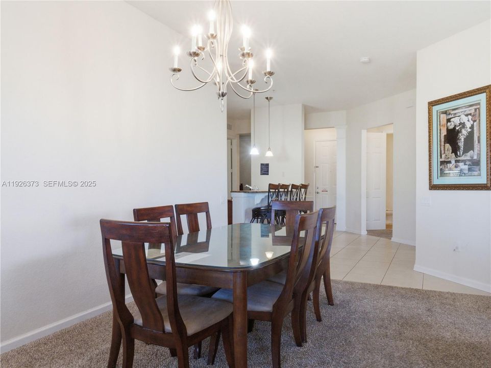 待售: $660,000 (3 贝兹, 2 浴室, 2097 平方英尺)