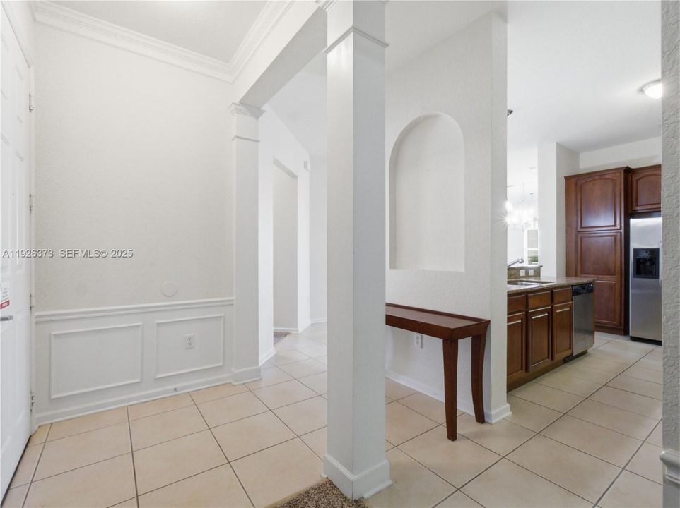 待售: $660,000 (3 贝兹, 2 浴室, 2097 平方英尺)