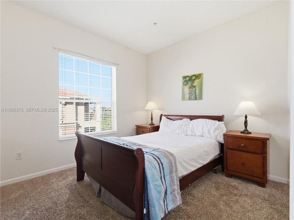 待售: $660,000 (3 贝兹, 2 浴室, 2097 平方英尺)