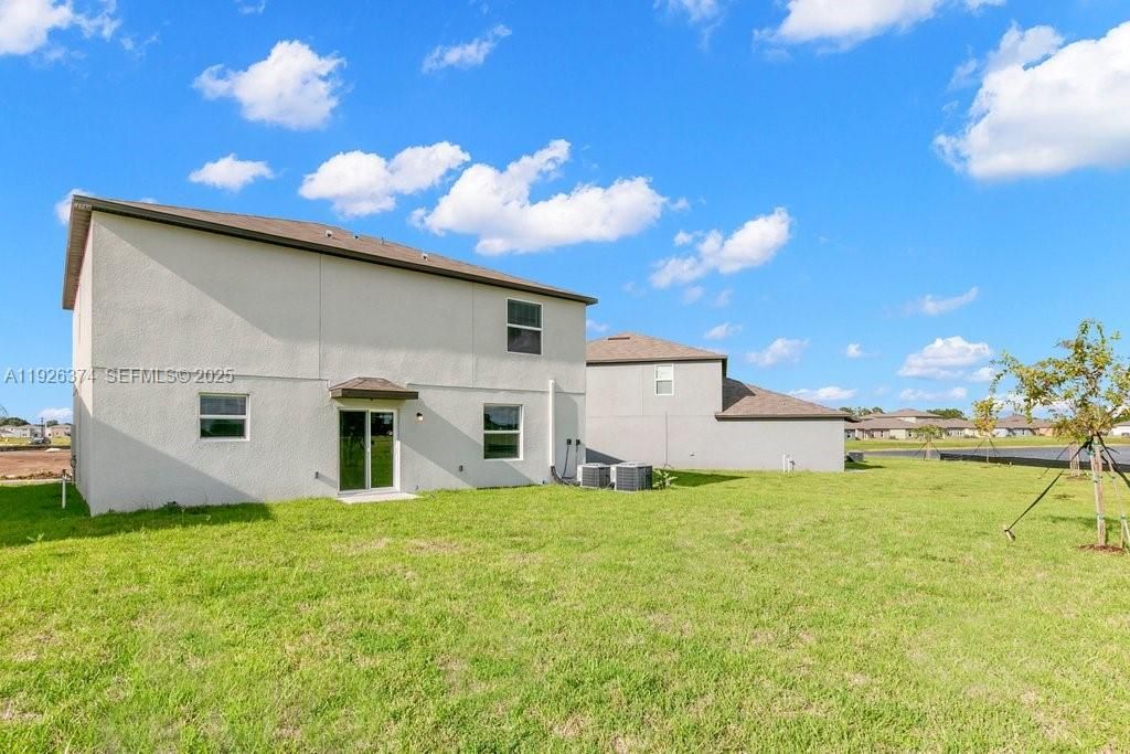 For Sale: $440,000 (4 beds, 2 baths, 2584 Square Feet)