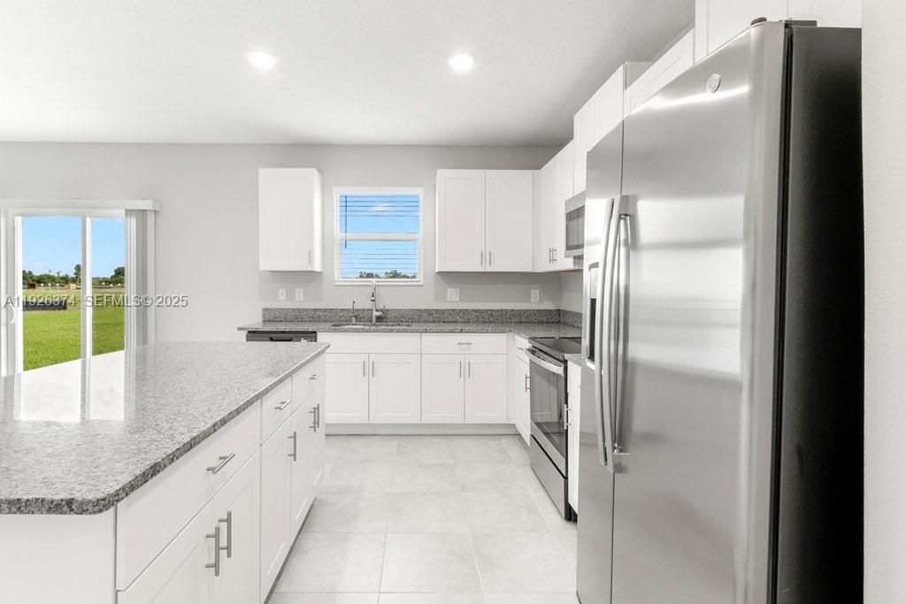 For Sale: $440,000 (4 beds, 2 baths, 2584 Square Feet)