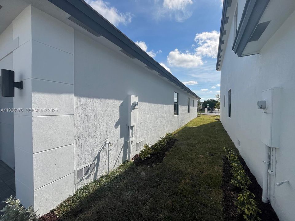 For Rent: $3,500 (4 beds, 3 baths, 1775 Square Feet)