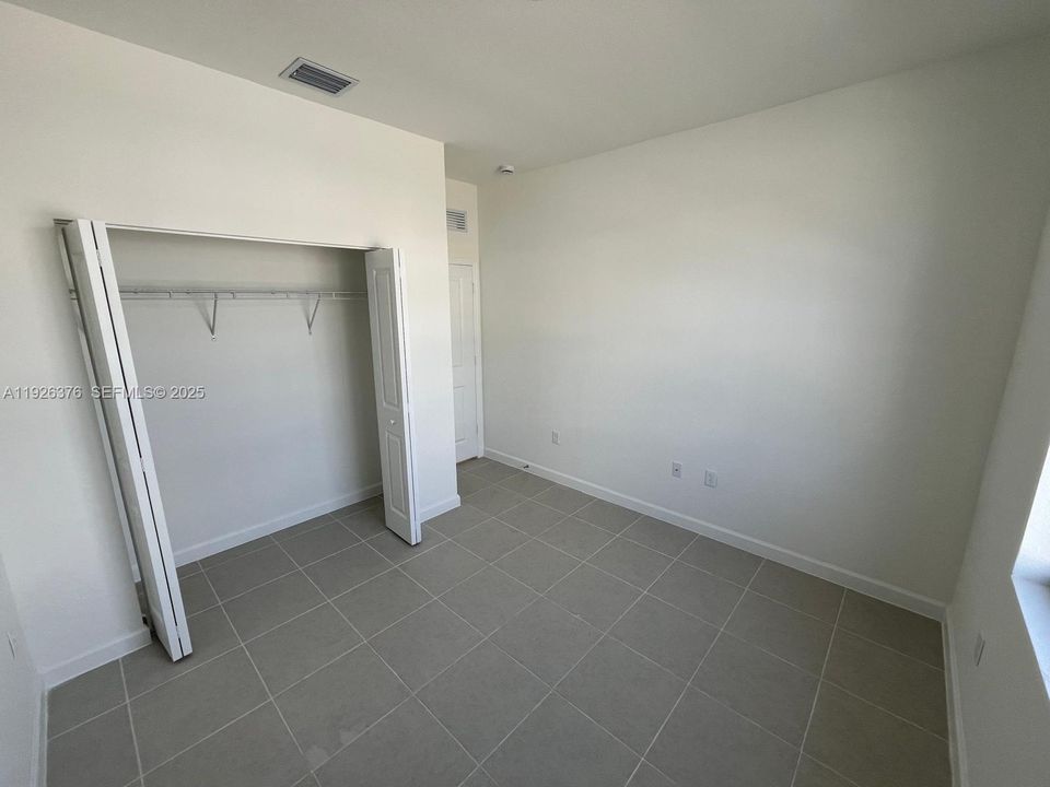 For Rent: $3,500 (4 beds, 3 baths, 1775 Square Feet)