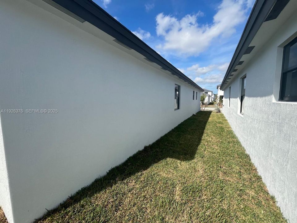 For Rent: $3,500 (4 beds, 3 baths, 1775 Square Feet)