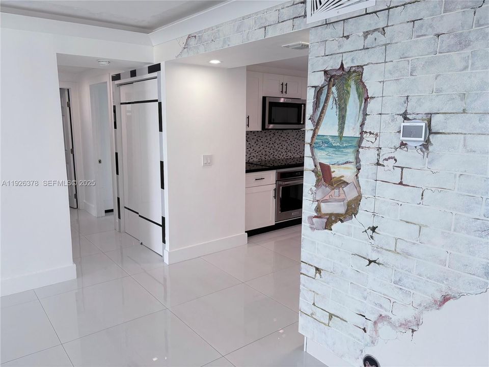 For Rent: $3,600 (2 beds, 2 baths, 1400 Square Feet)