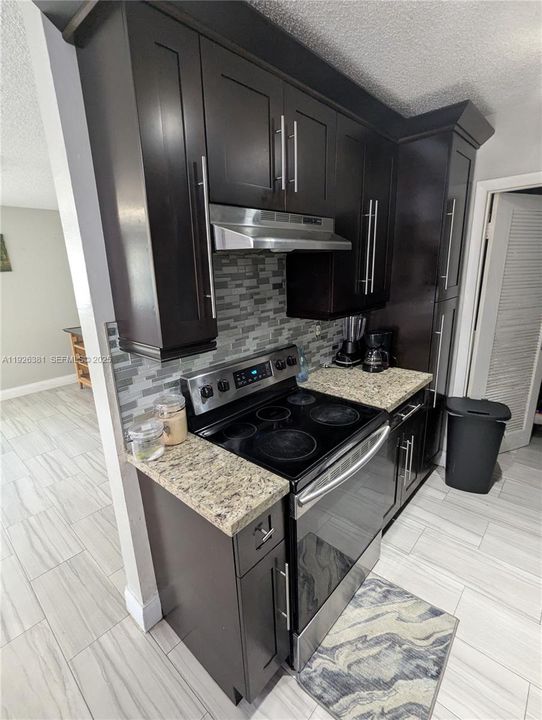 En Renta: $2,800 (3 camas, 2 baños, 3904 Pies cuadrados)