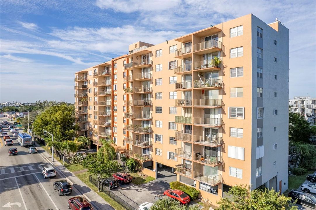 待售: $149,000 (1 贝兹, 1 浴室, 750 平方英尺)