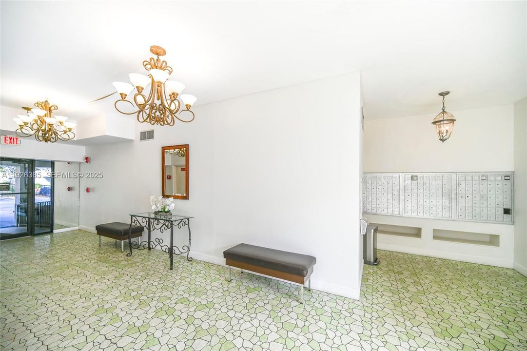 待售: $149,000 (1 贝兹, 1 浴室, 750 平方英尺)