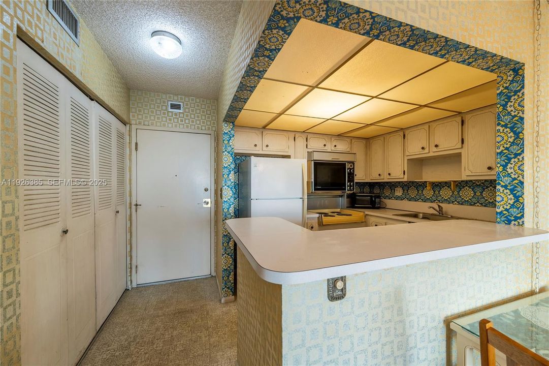 待售: $149,000 (1 贝兹, 1 浴室, 750 平方英尺)