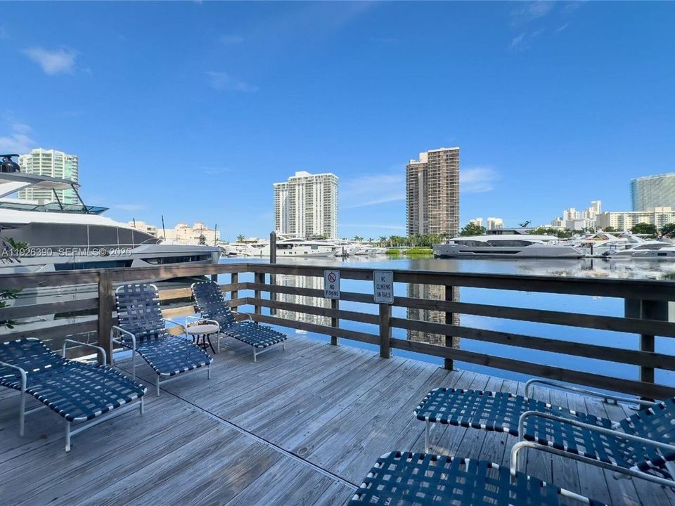 En Renta: $2,790 (2 camas, 2 baños, 1180 Pies cuadrados)